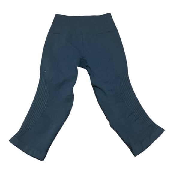 LULULEMON - Picture 1 of 3